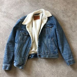 Premium Levi’s jean jacket
